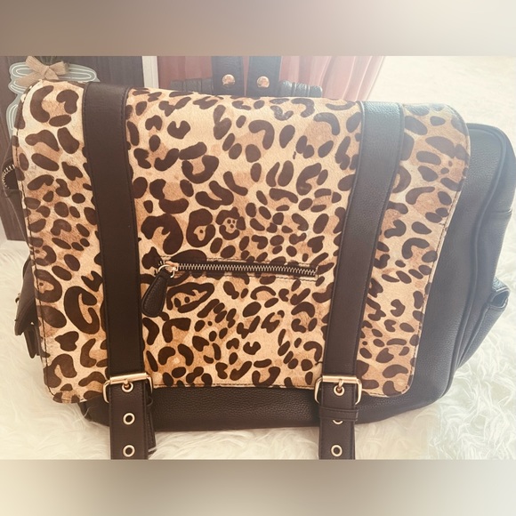 BDG leopard leather backpack - Picture 7 of 10